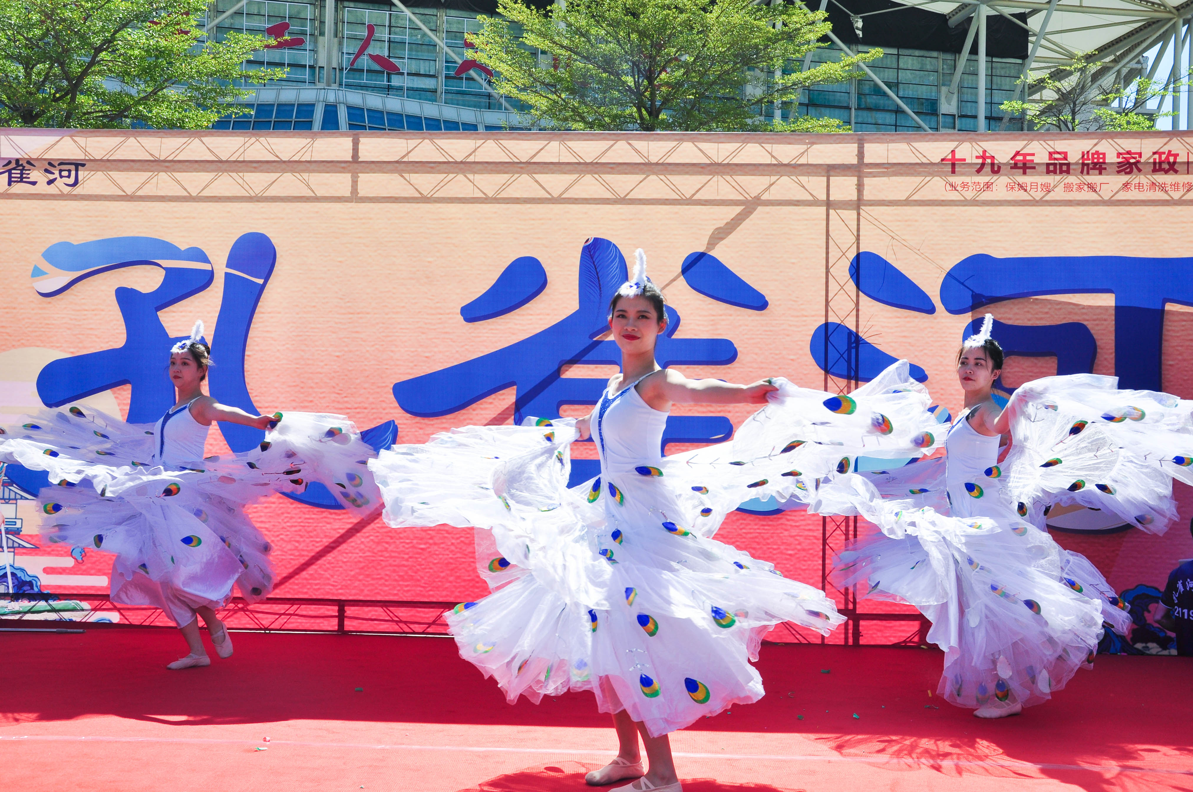 �g��Ц�Z��һ����ʮ�˰���ˇ�R�ψ�������ȸ�������B�T�е����ü�����(ji��)